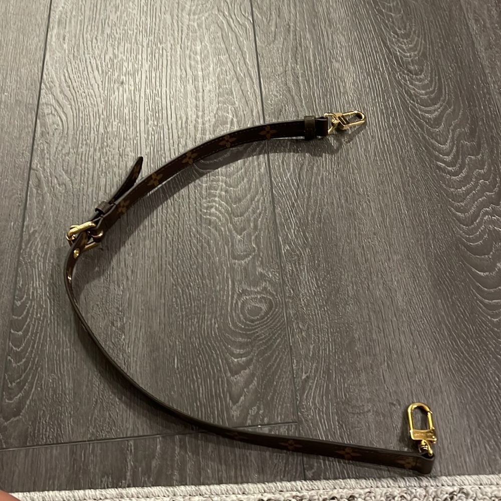 Louis Vuitton purse strap -100% authentic